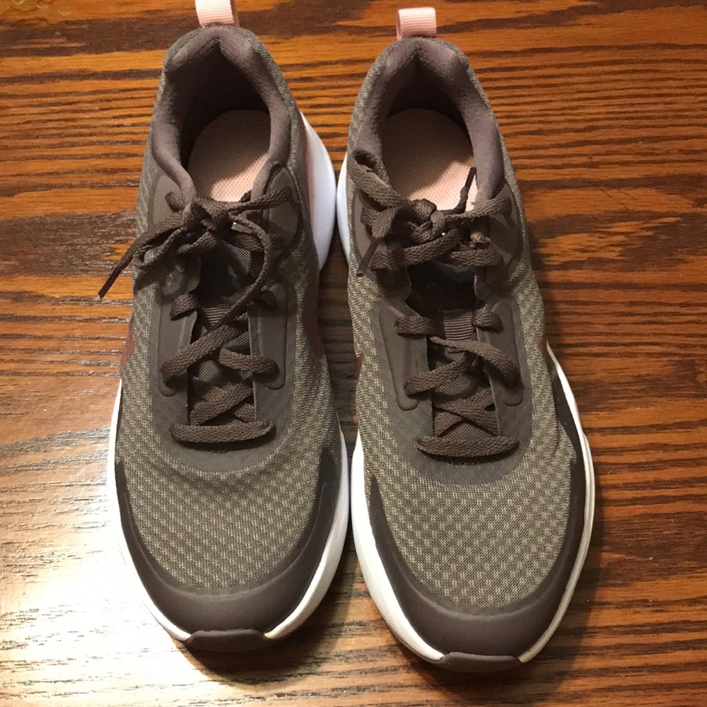 Nike Wear All Day Sneakers Size 7Y - Picture 4 of 16